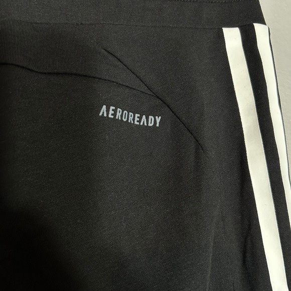 Adidas Kids' 3-Stripes Capri Leggings AEROREADY Black Athletic Size M - Picture 4 of 8